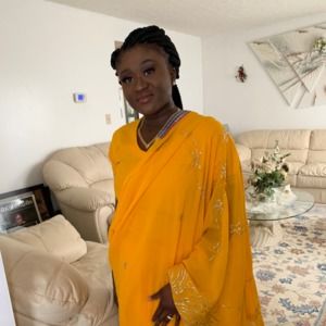 Meet your Posher, Akosua